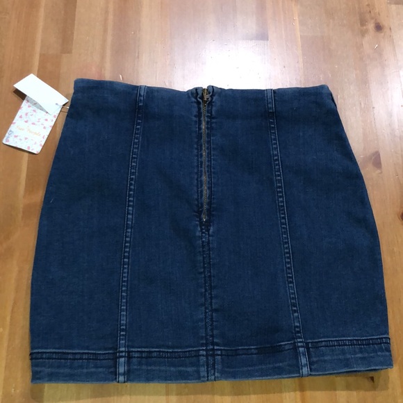 Free People stretchy dark blue denim mini paneled zipper skirt - Picture 6 of 13